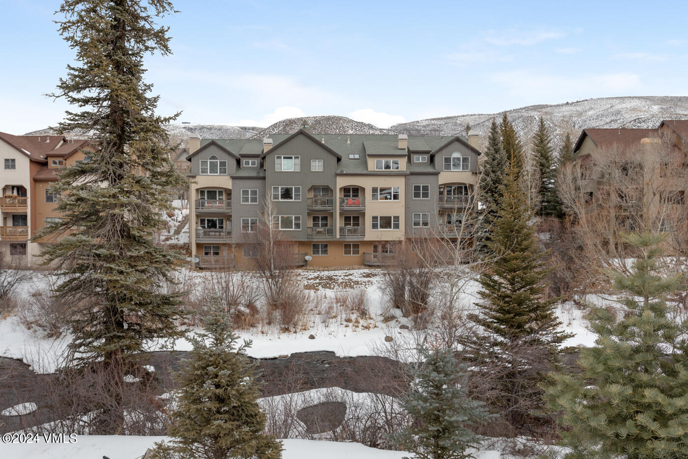 330 Hurd Lane, F-203