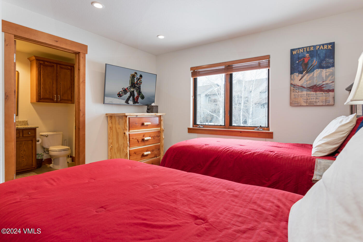 330 Hurd Lane, F-203