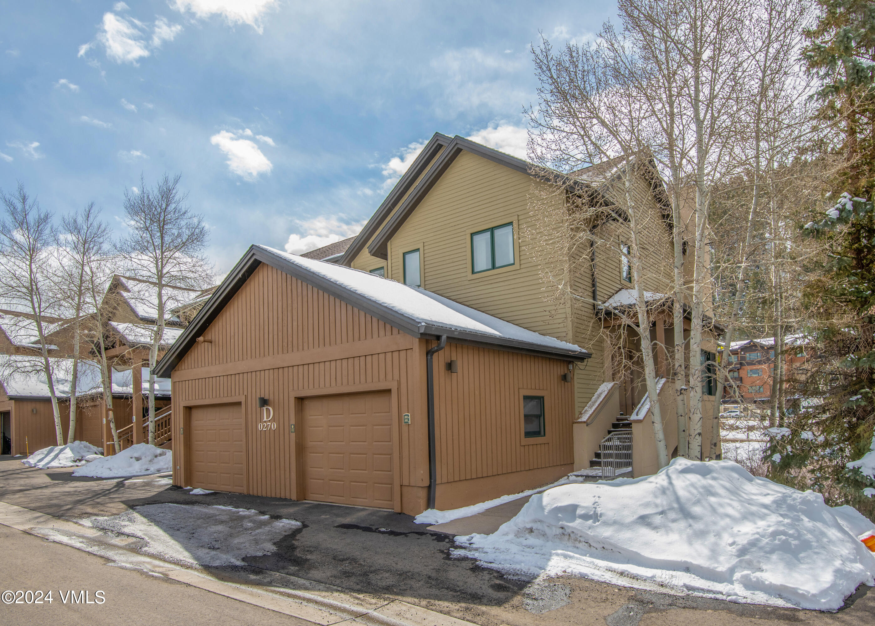 270 Hurd Lane, D-201