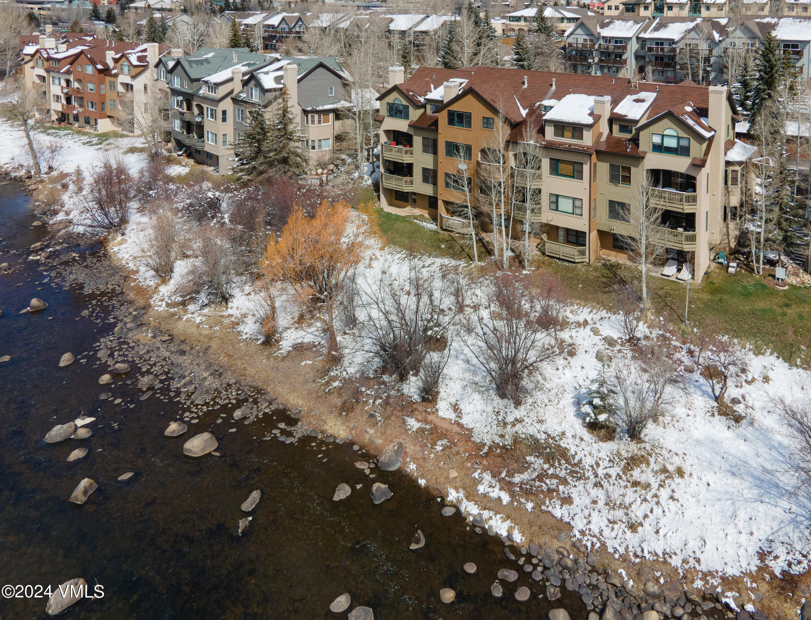 270 Hurd Lane, D-201