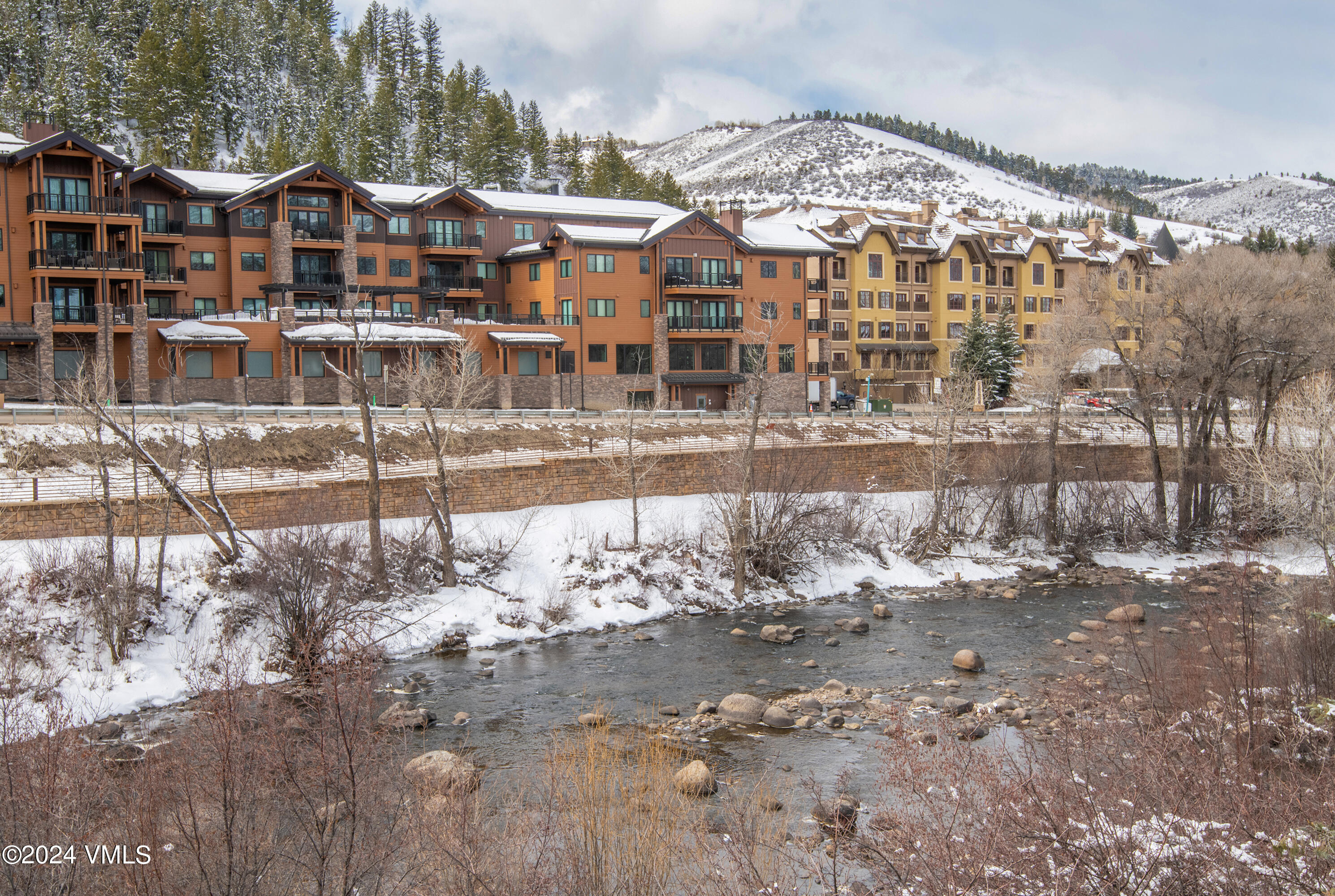 270 Hurd Lane, D-201