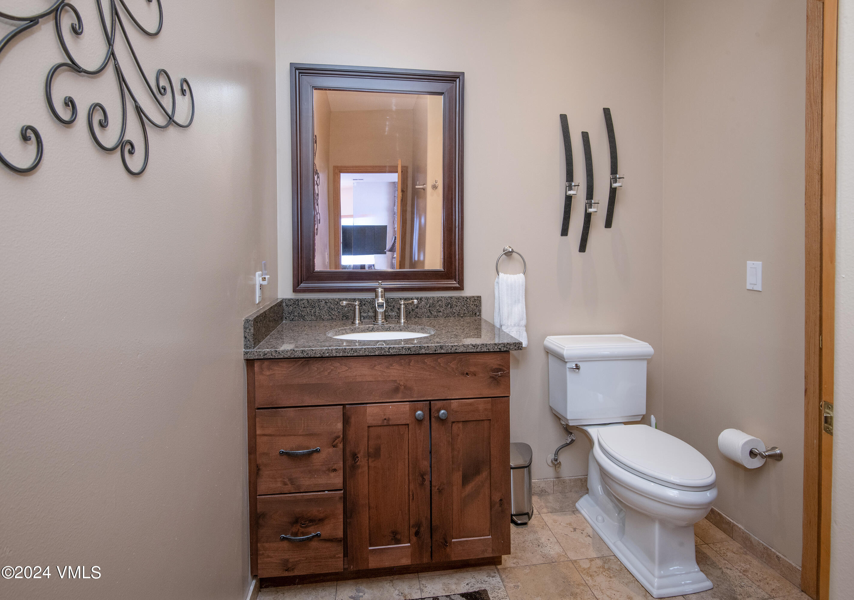 270 Hurd Lane, D-201