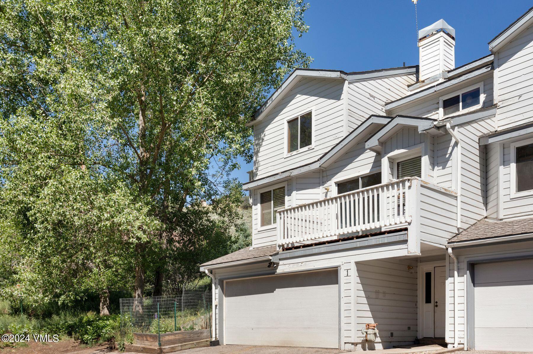 2530 Old Trail Road, 1