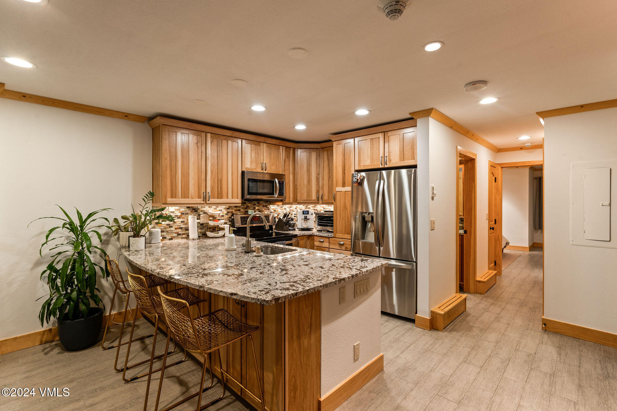 137 Benchmark Road, 219