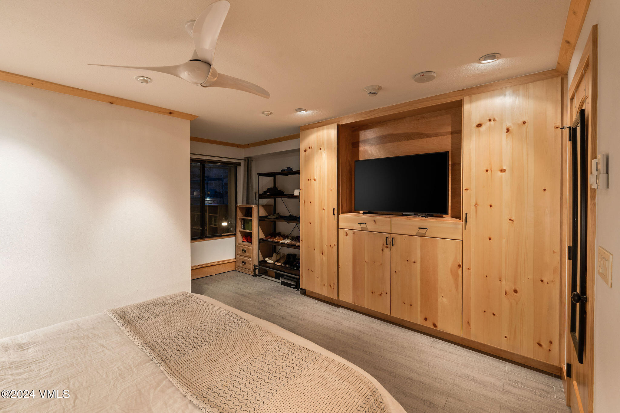 137 Benchmark Road, 219