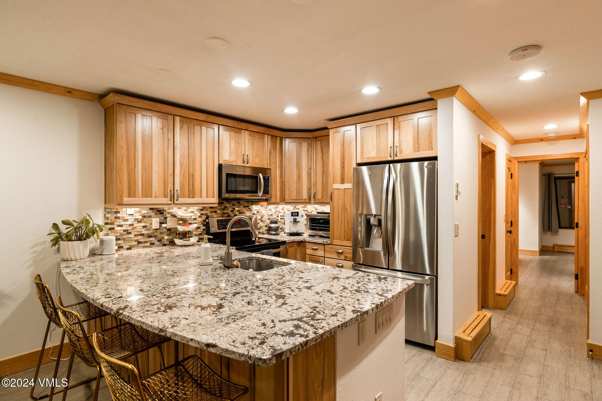 137 Benchmark Road, 219