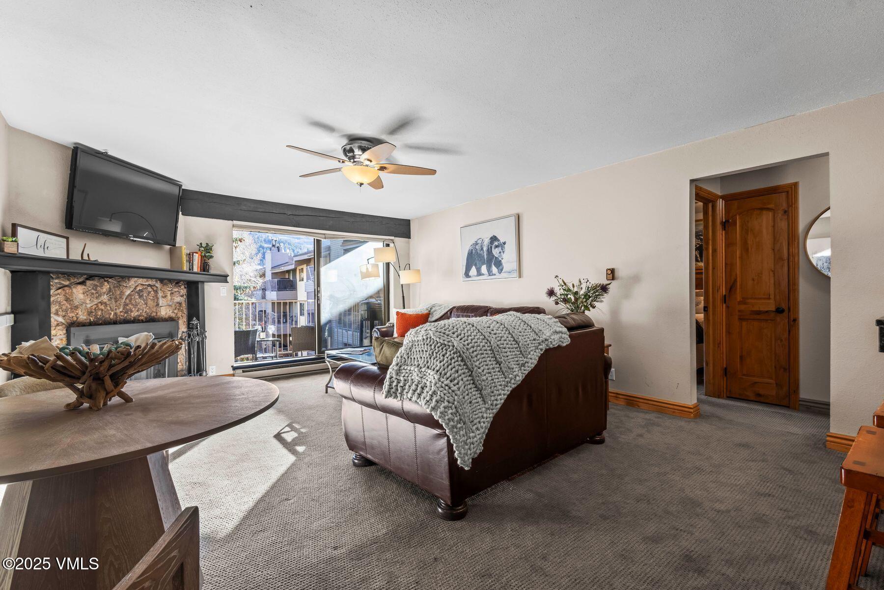 288 W Beaver Creek Boulevard, J-3