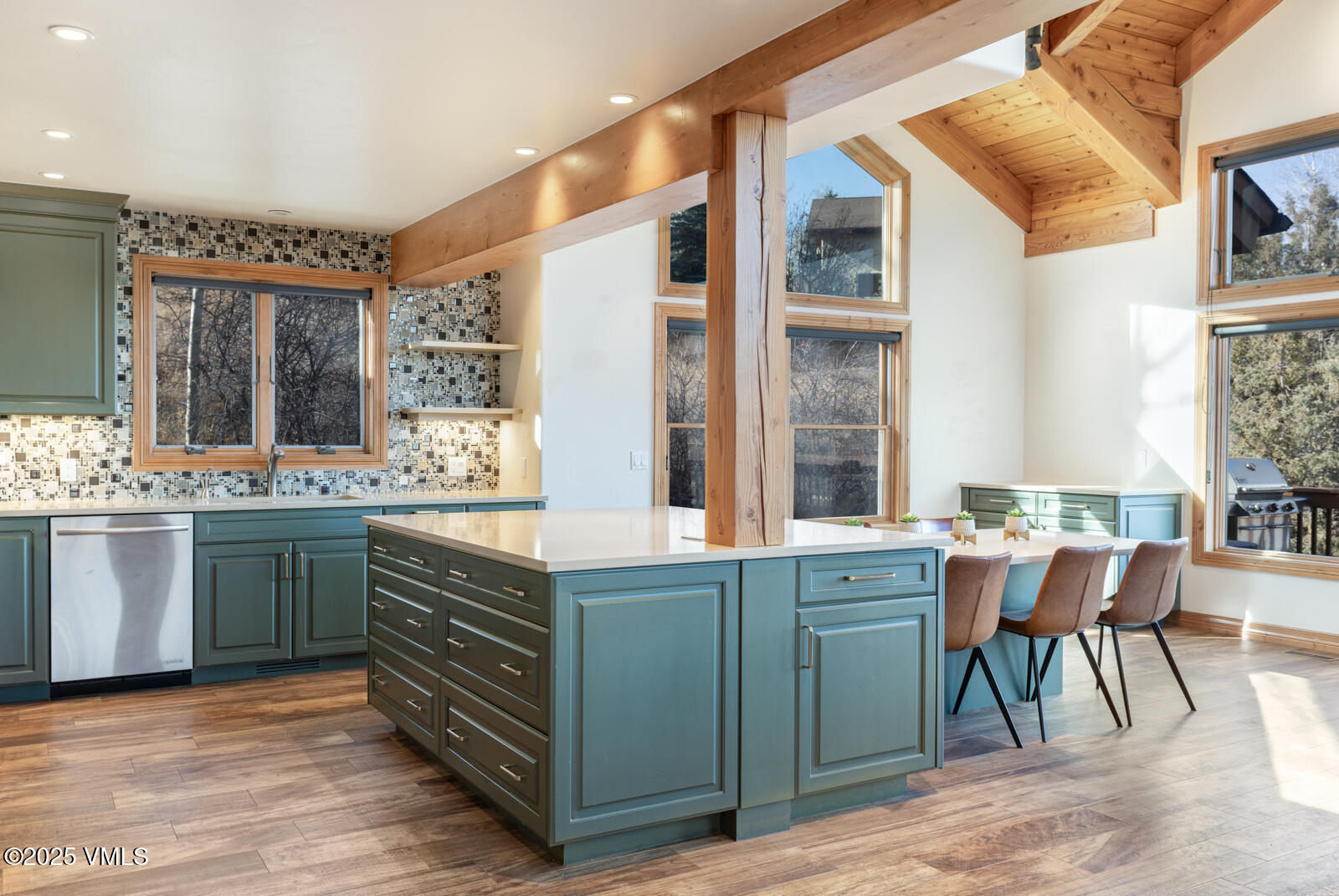 153 Hummingbird Trail