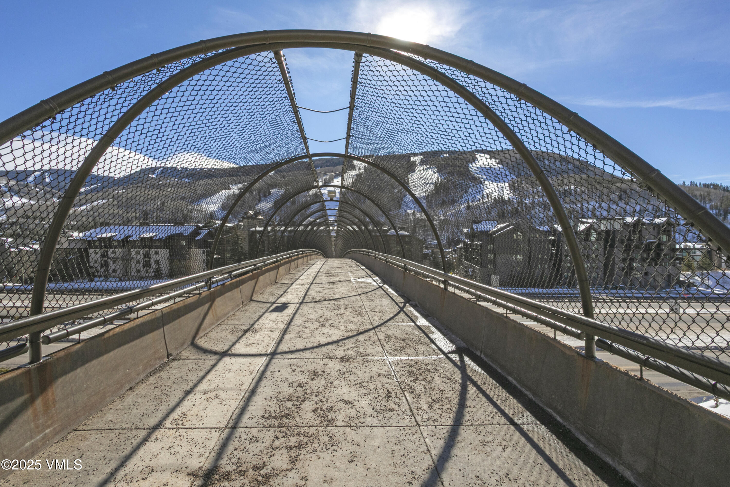 605 N Frontage Road 14A