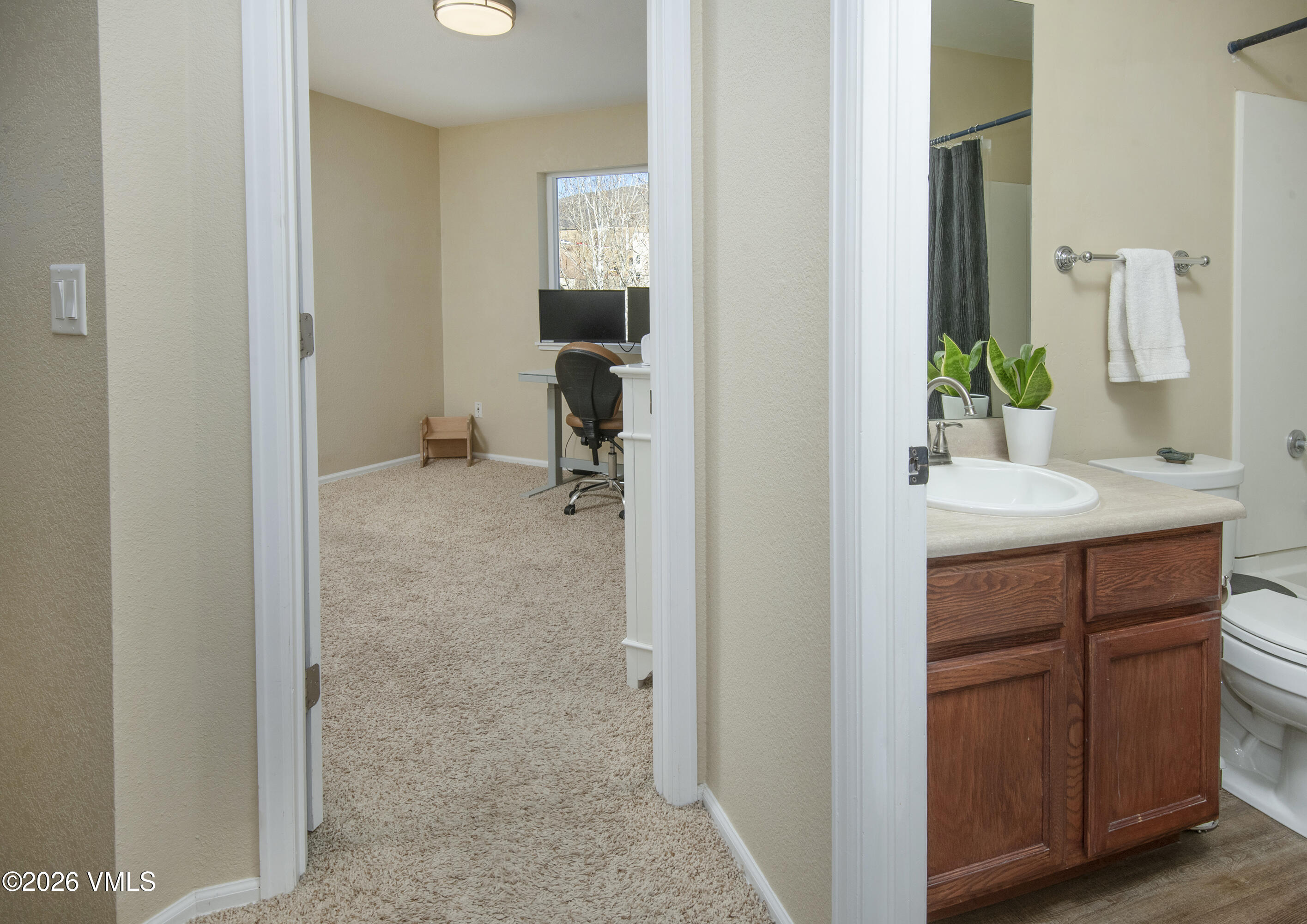 5011 Eaglebend Drive