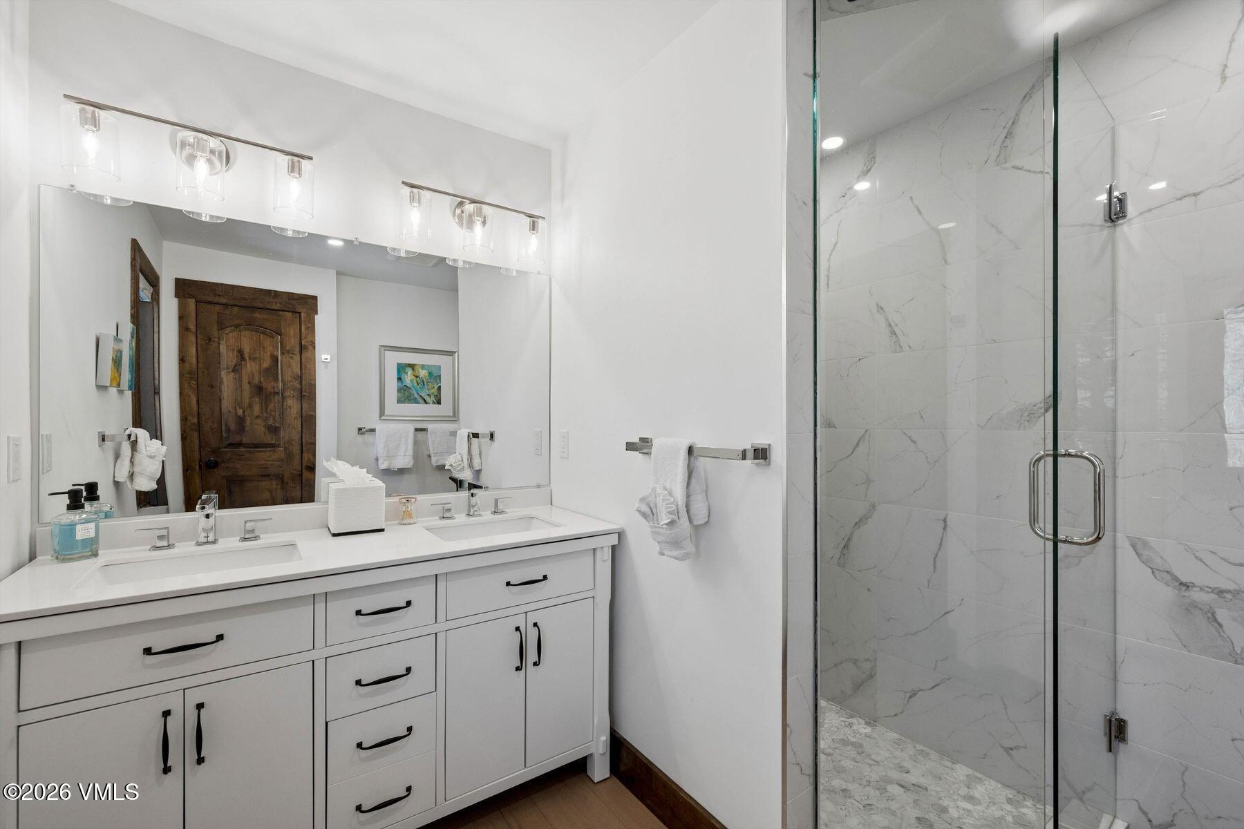 2614 Larkspur Lane W