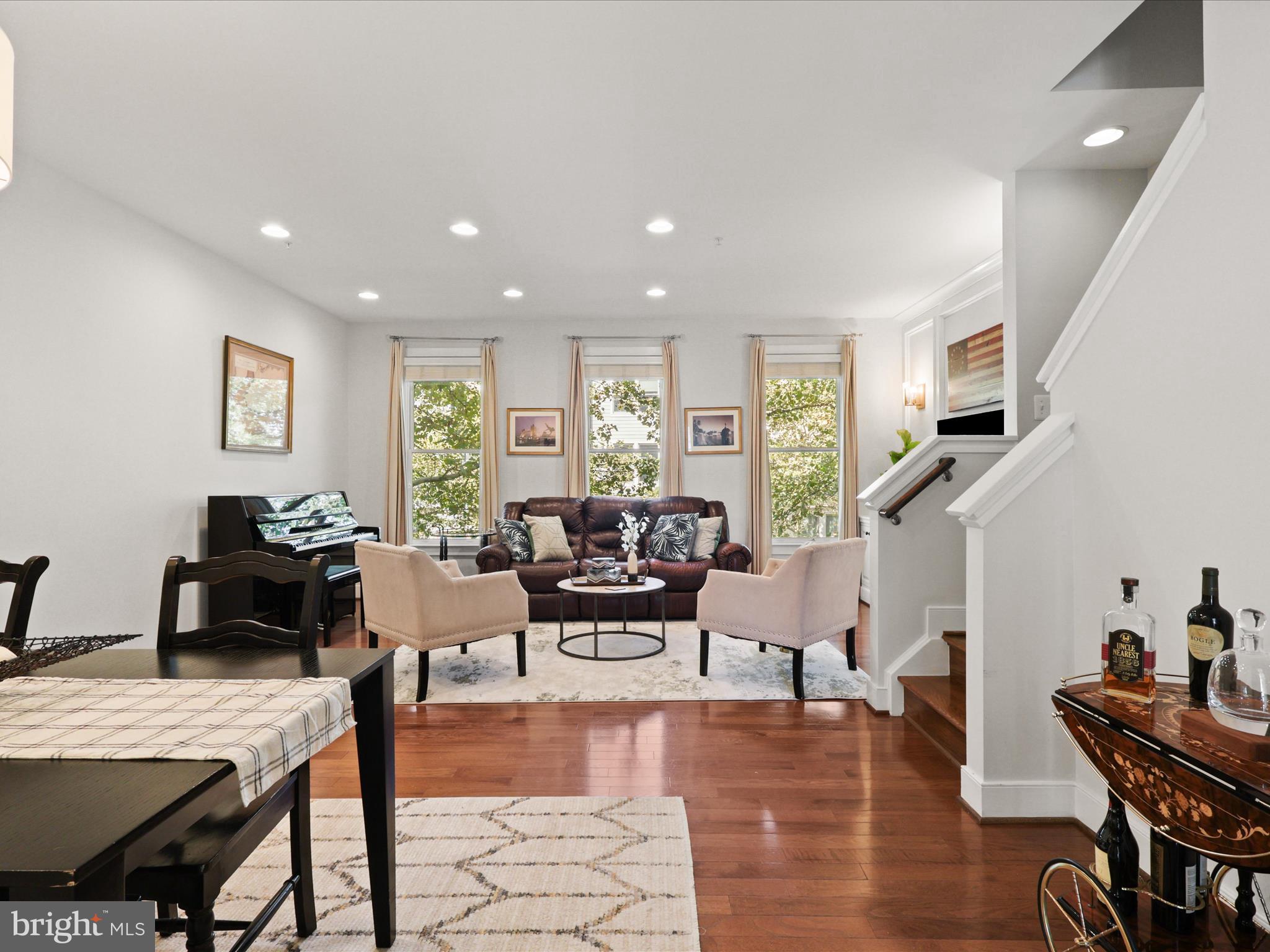 828 MADISON STREET