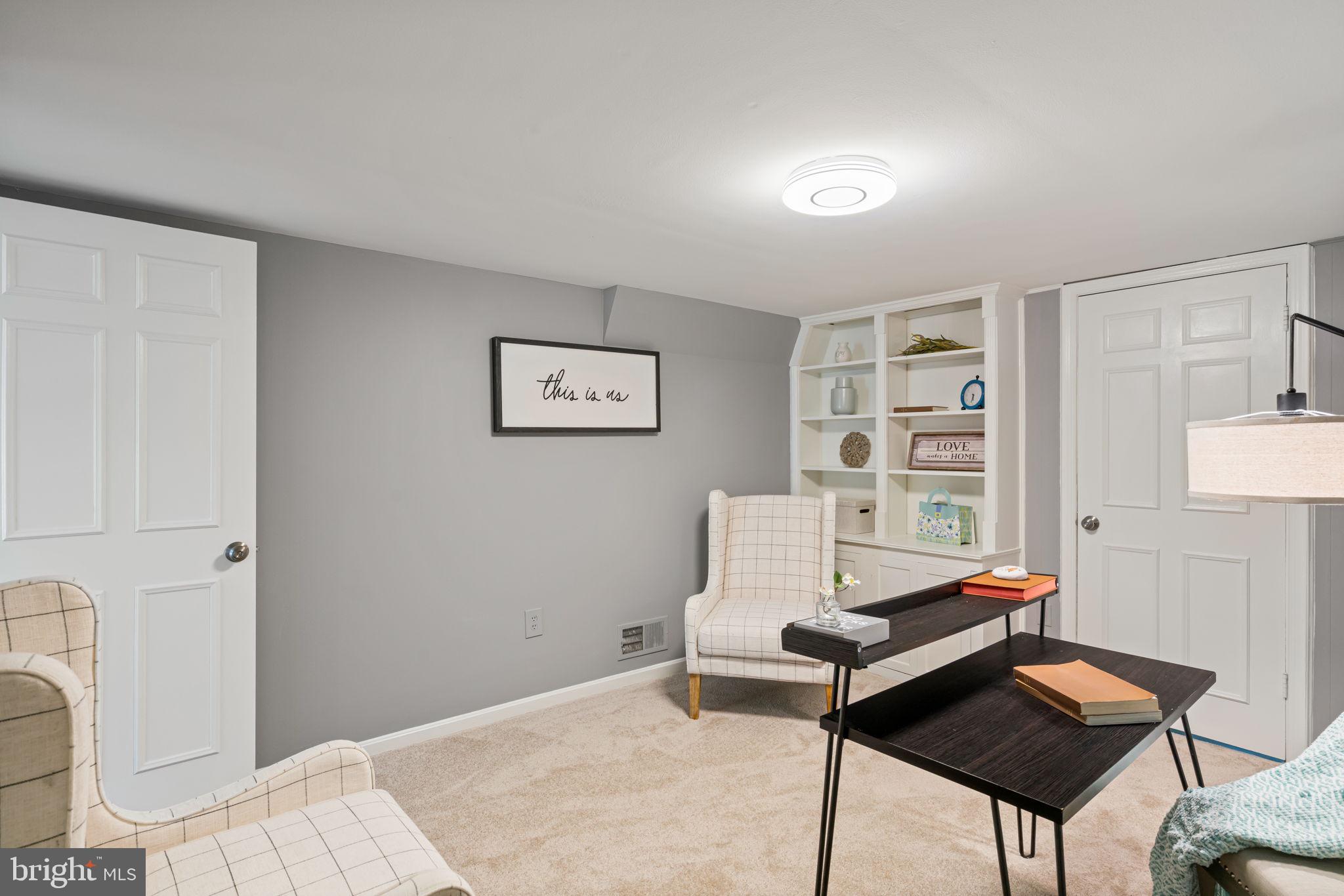 5126 Lavery COURT