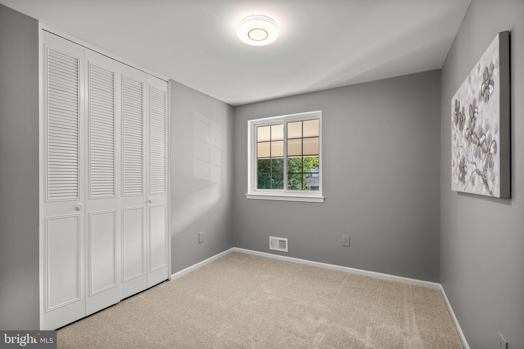 5126 Lavery COURT