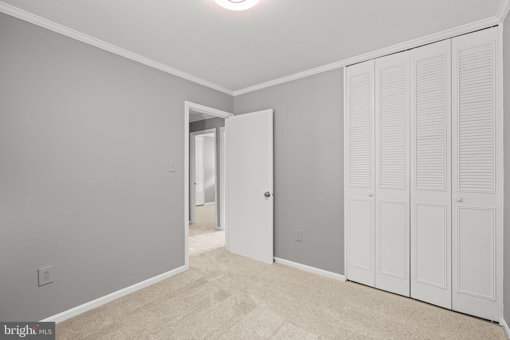 5126 Lavery COURT