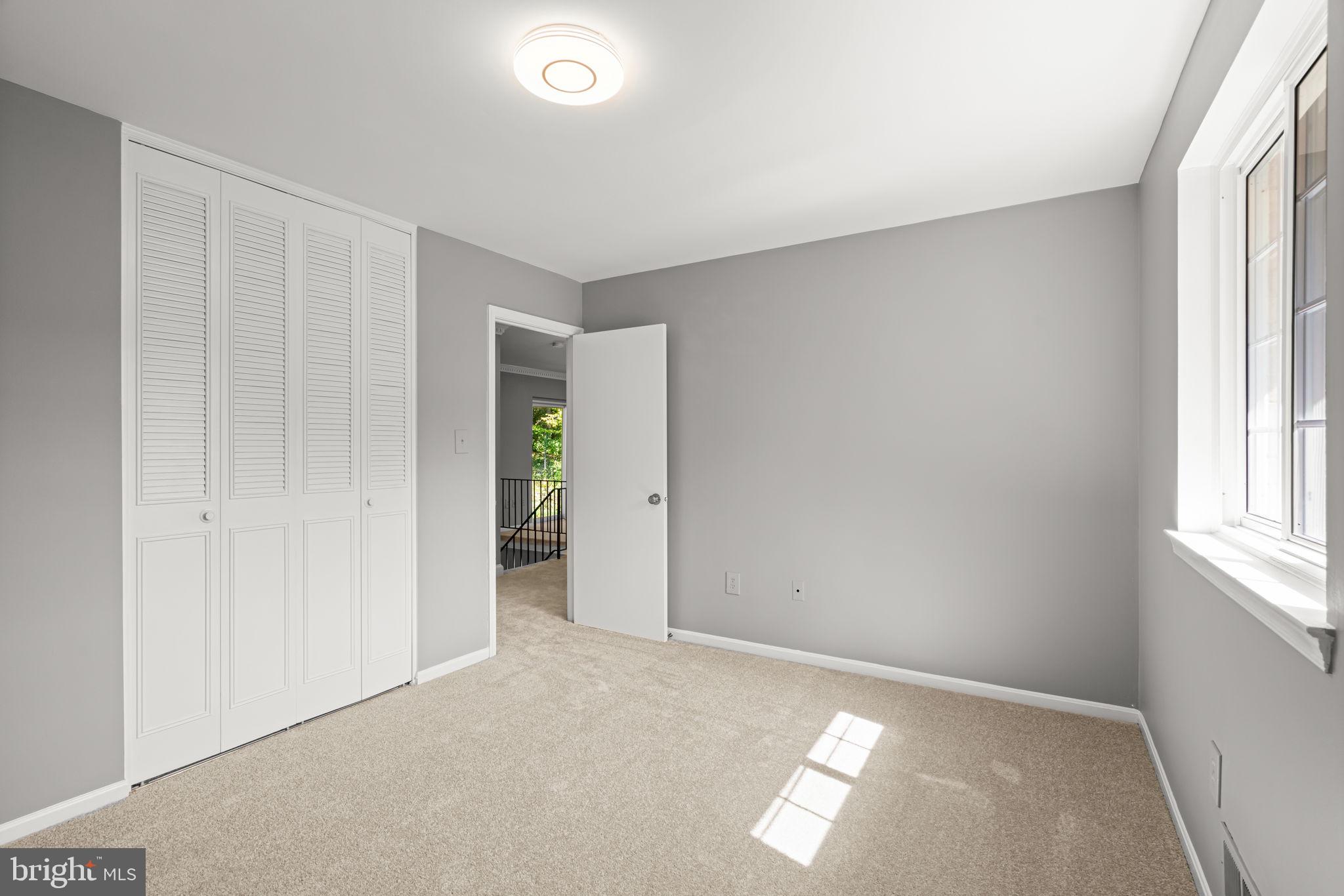 5126 Lavery COURT