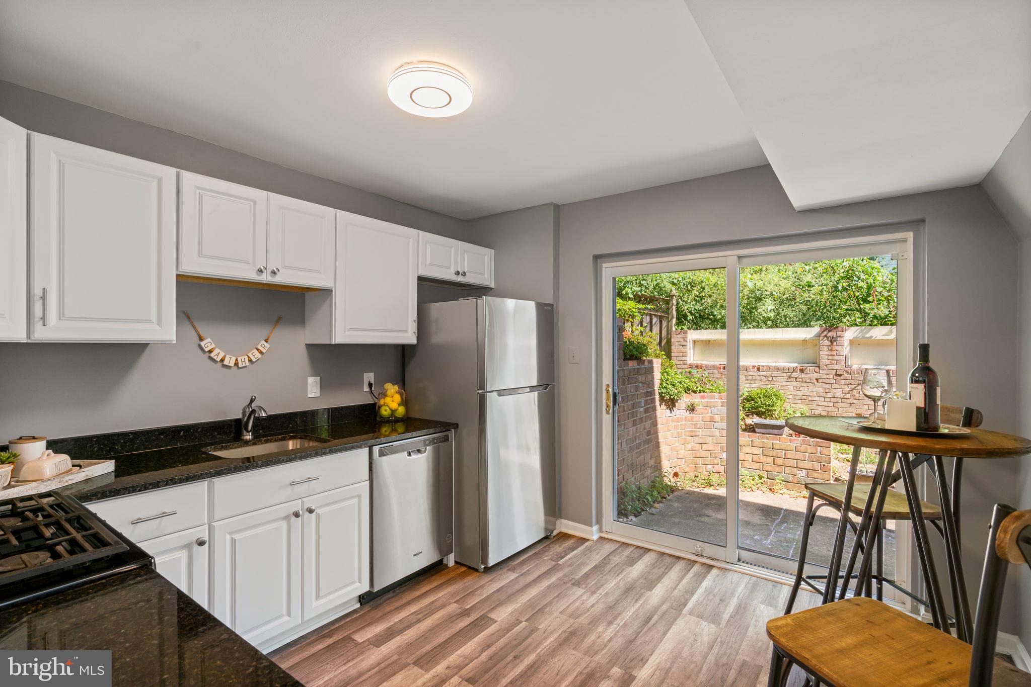 5126 Lavery COURT