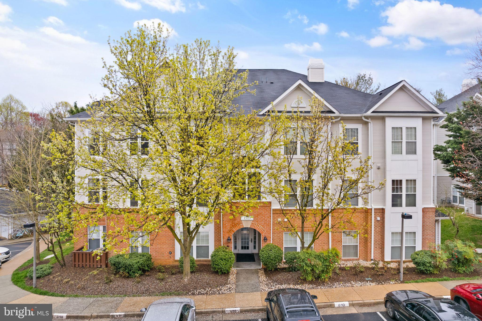 1515 N Point Dr #103