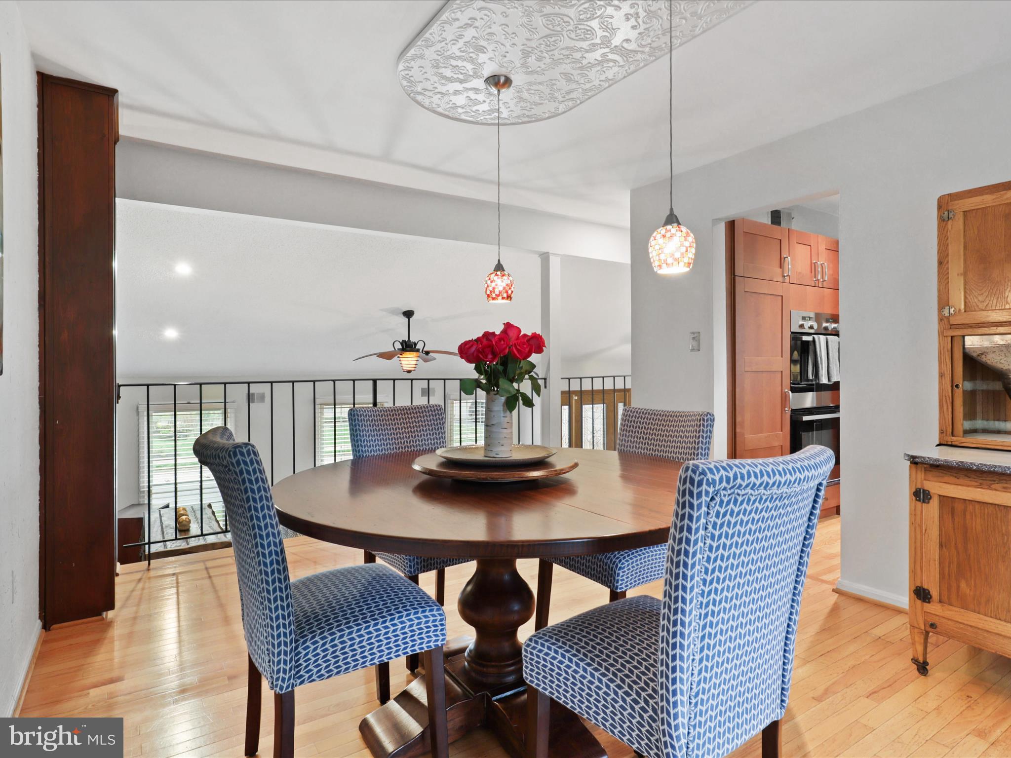 6235 Wilmette Dr