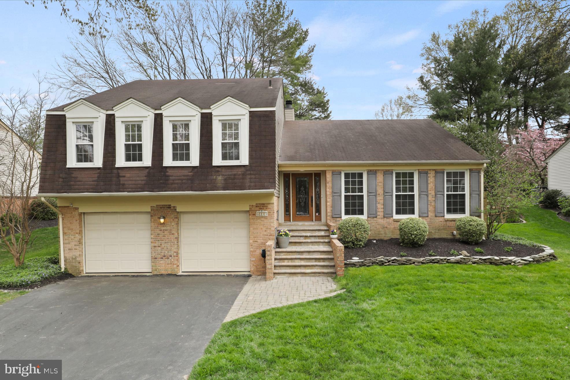 6235 Wilmette Dr