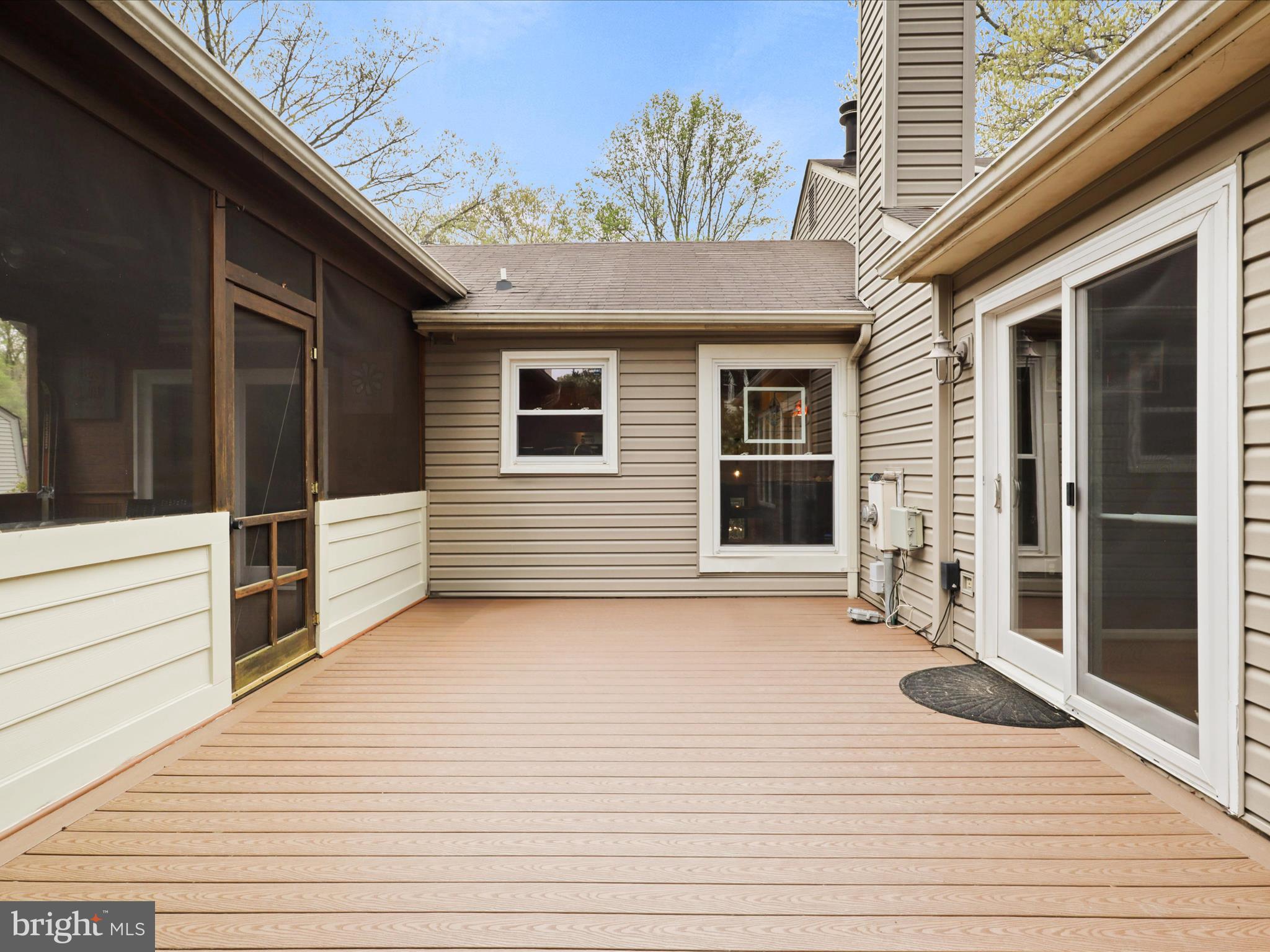 6235 Wilmette Dr