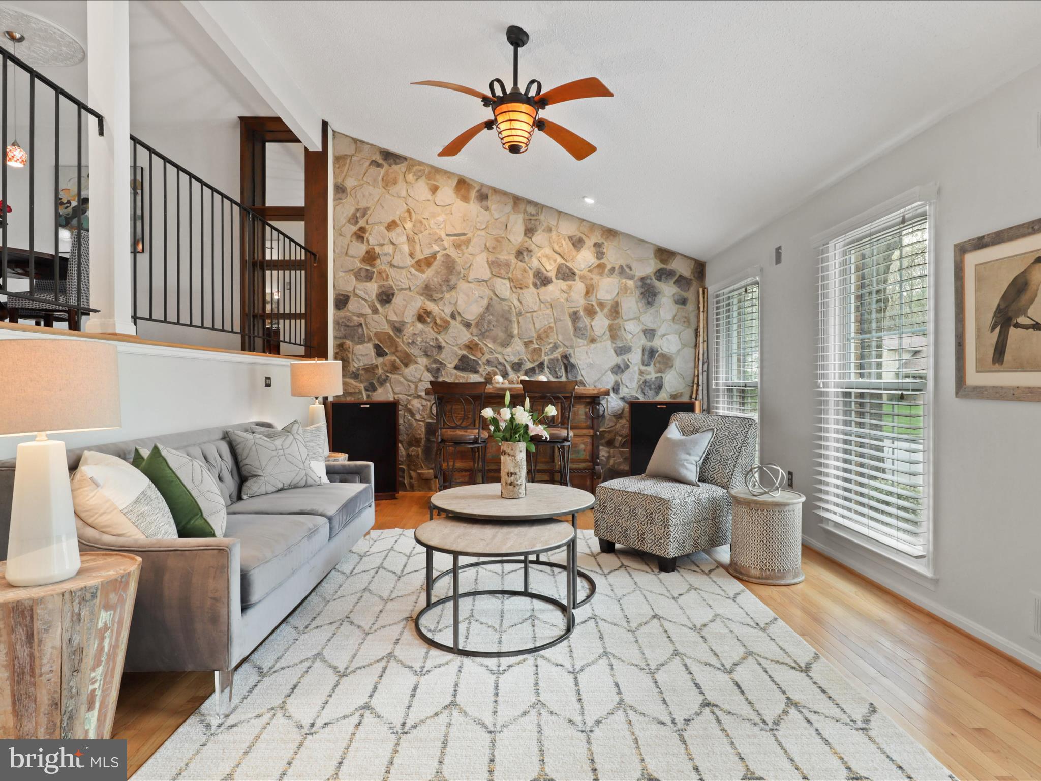 6235 Wilmette Dr