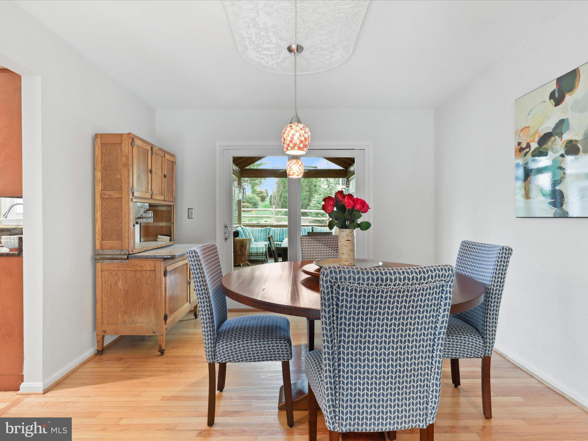 6235 Wilmette Dr