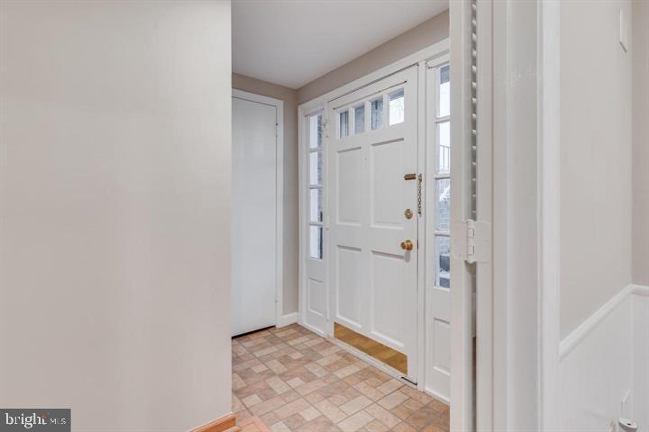 14427 Saguaro Pl