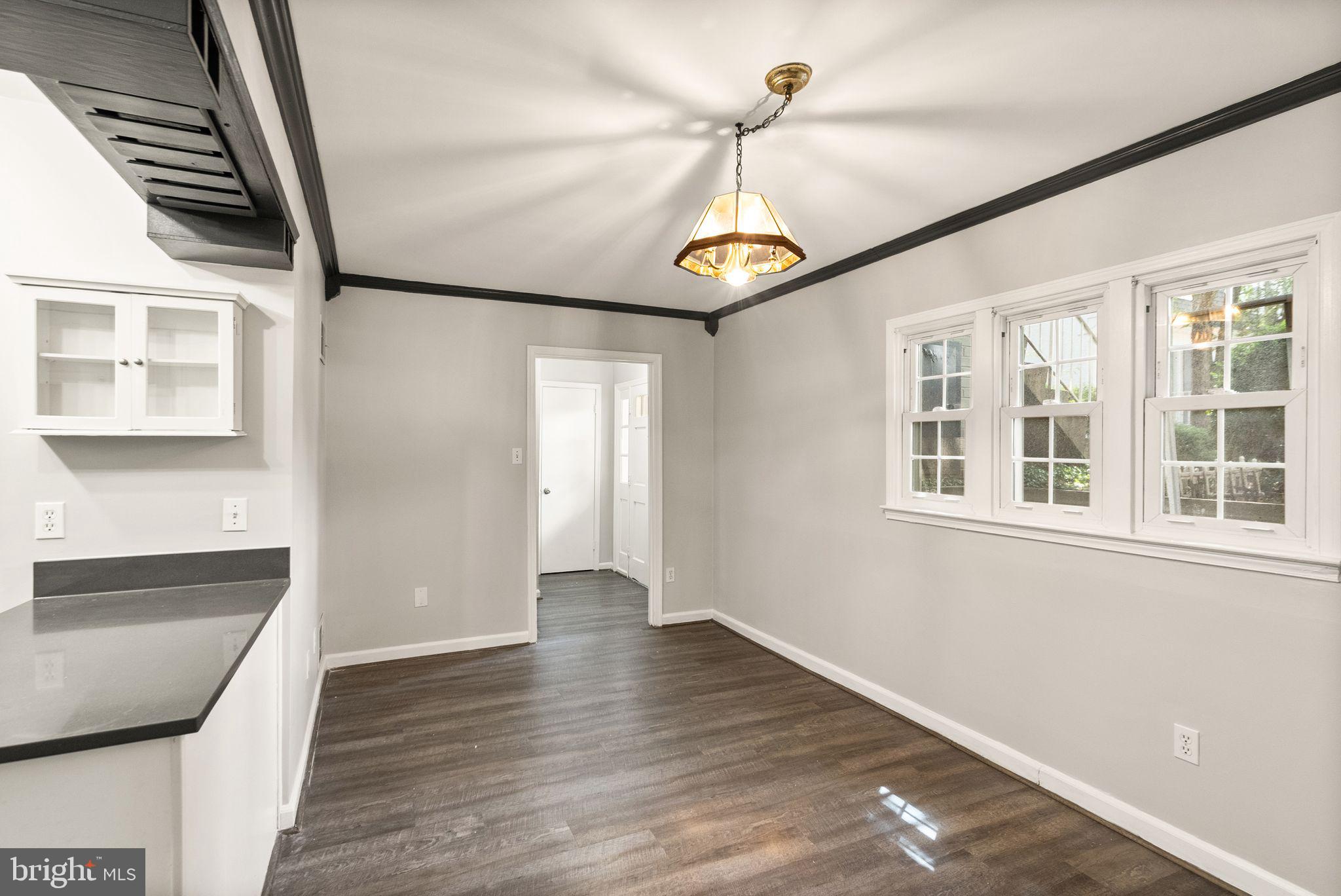 6111 Strasburg Dr