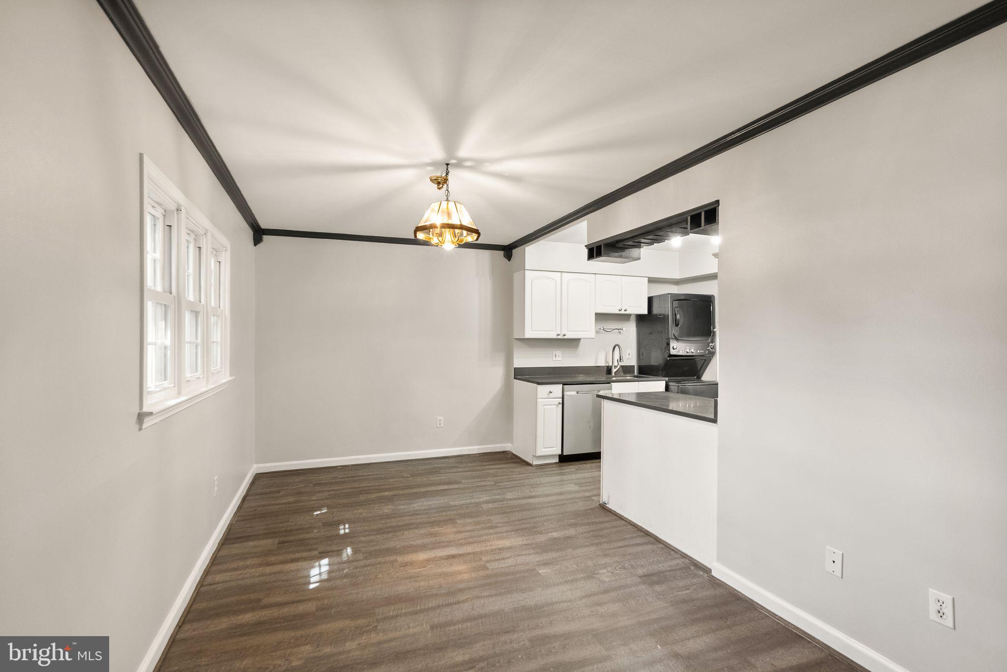 6111 Strasburg Dr