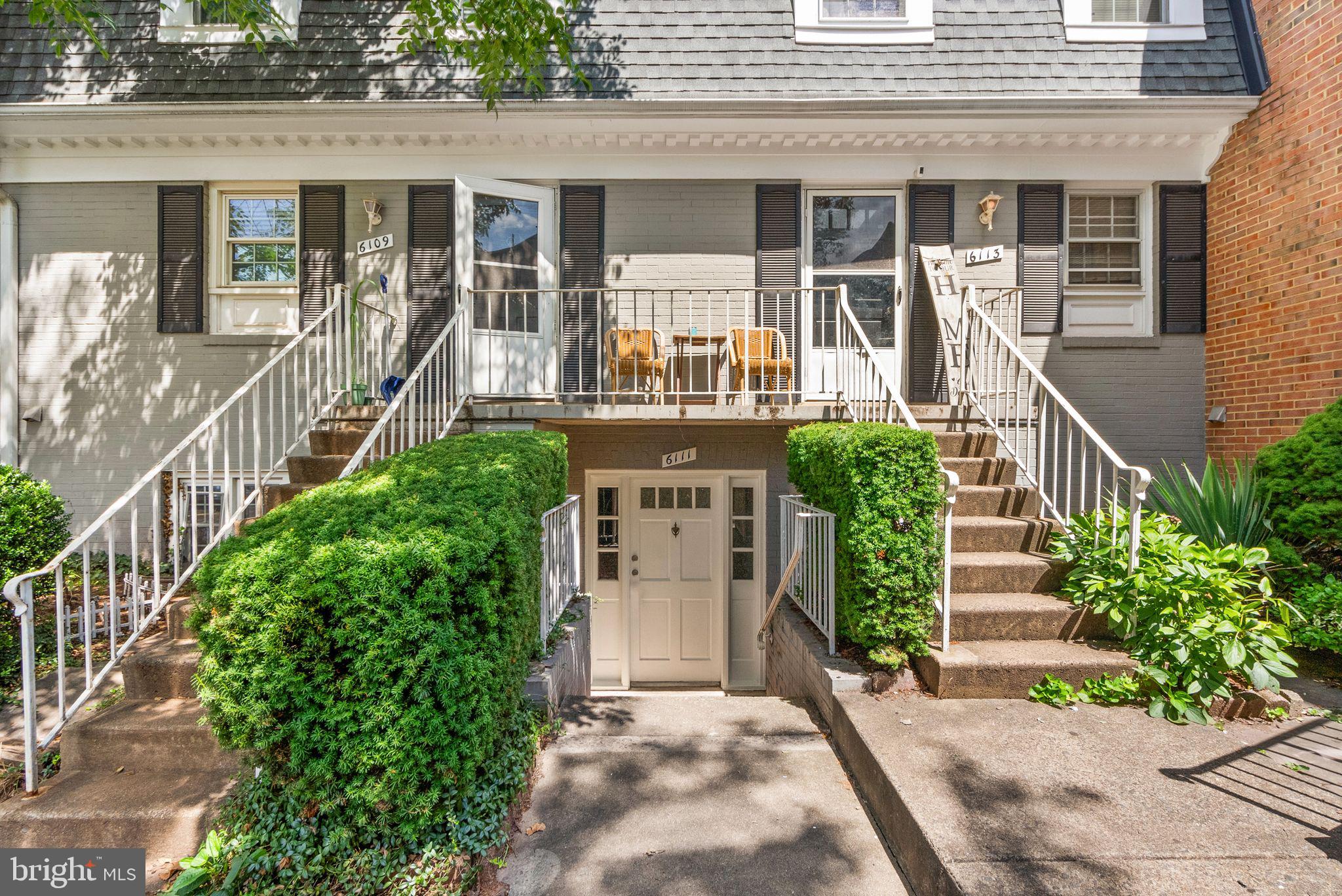 6111 Strasburg Dr