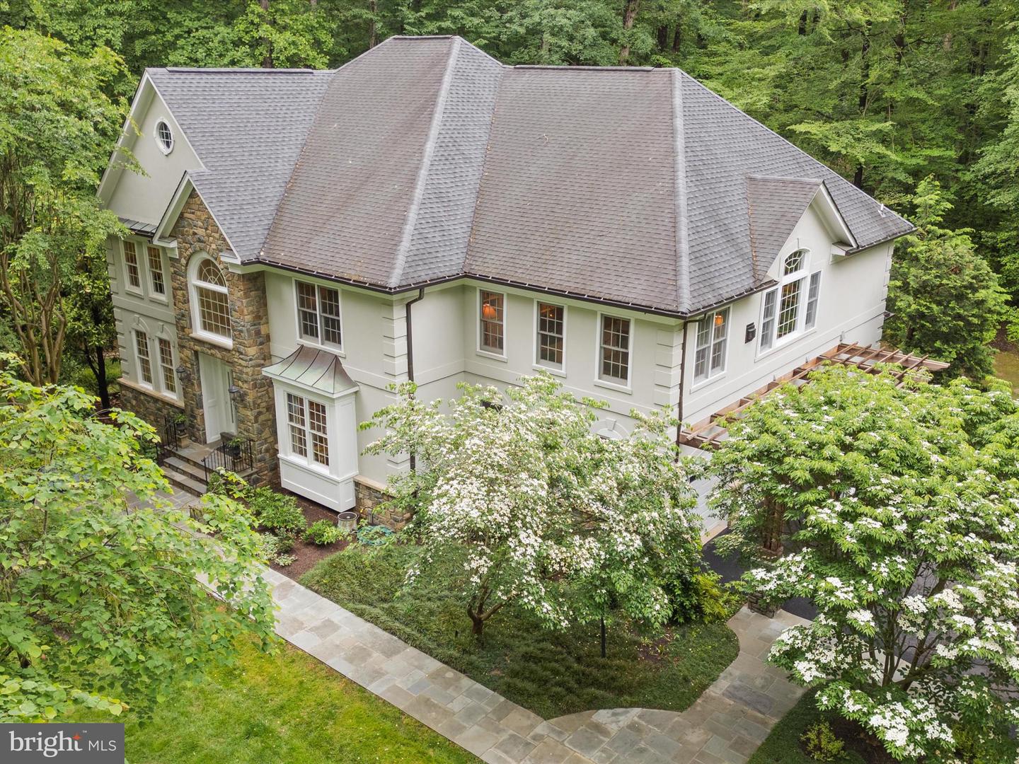7211 Twelve Oaks Dr