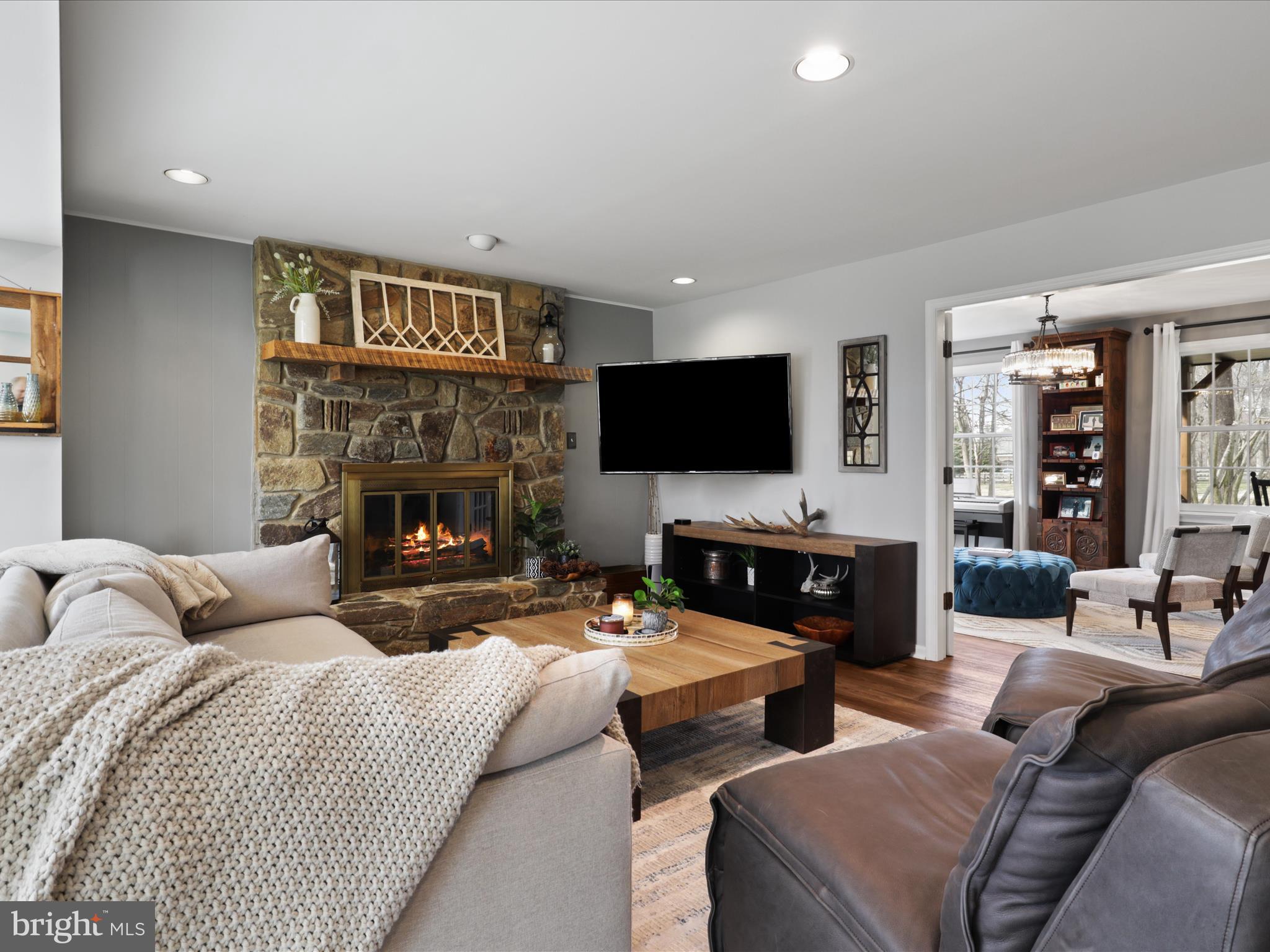 13101 Laurel Glen Rd