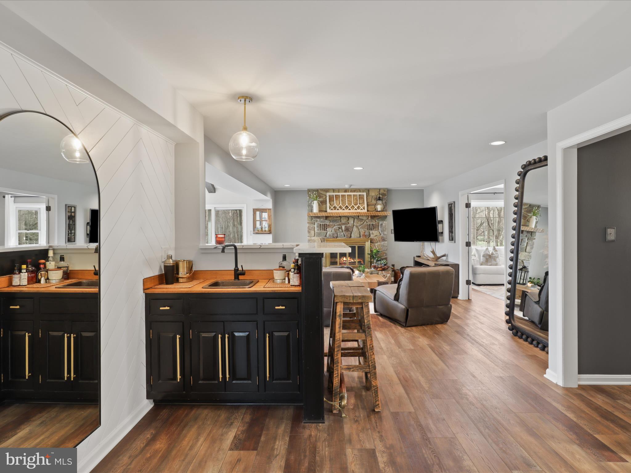 13101 Laurel Glen Rd