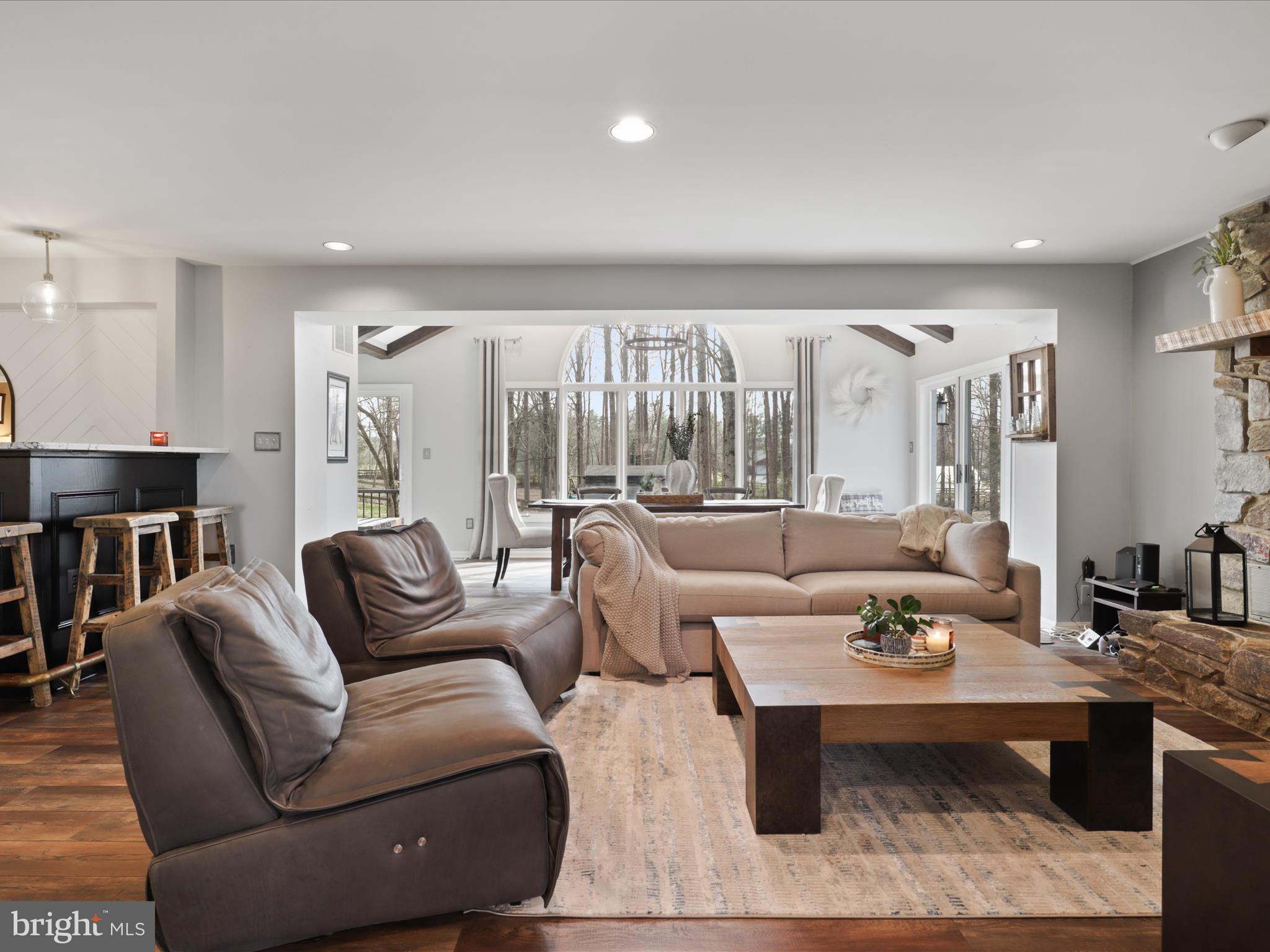13101 Laurel Glen Rd