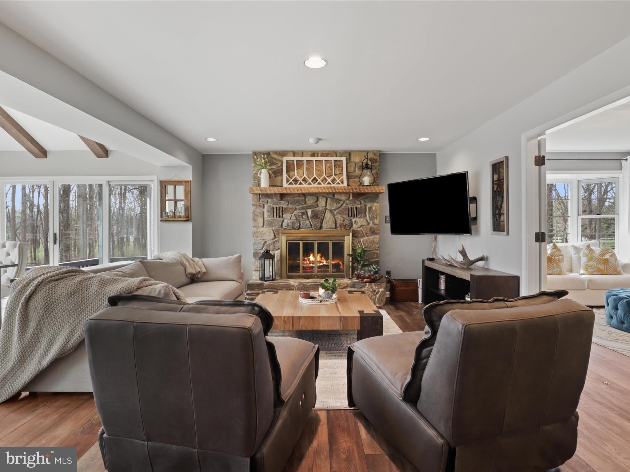 13101 Laurel Glen Rd