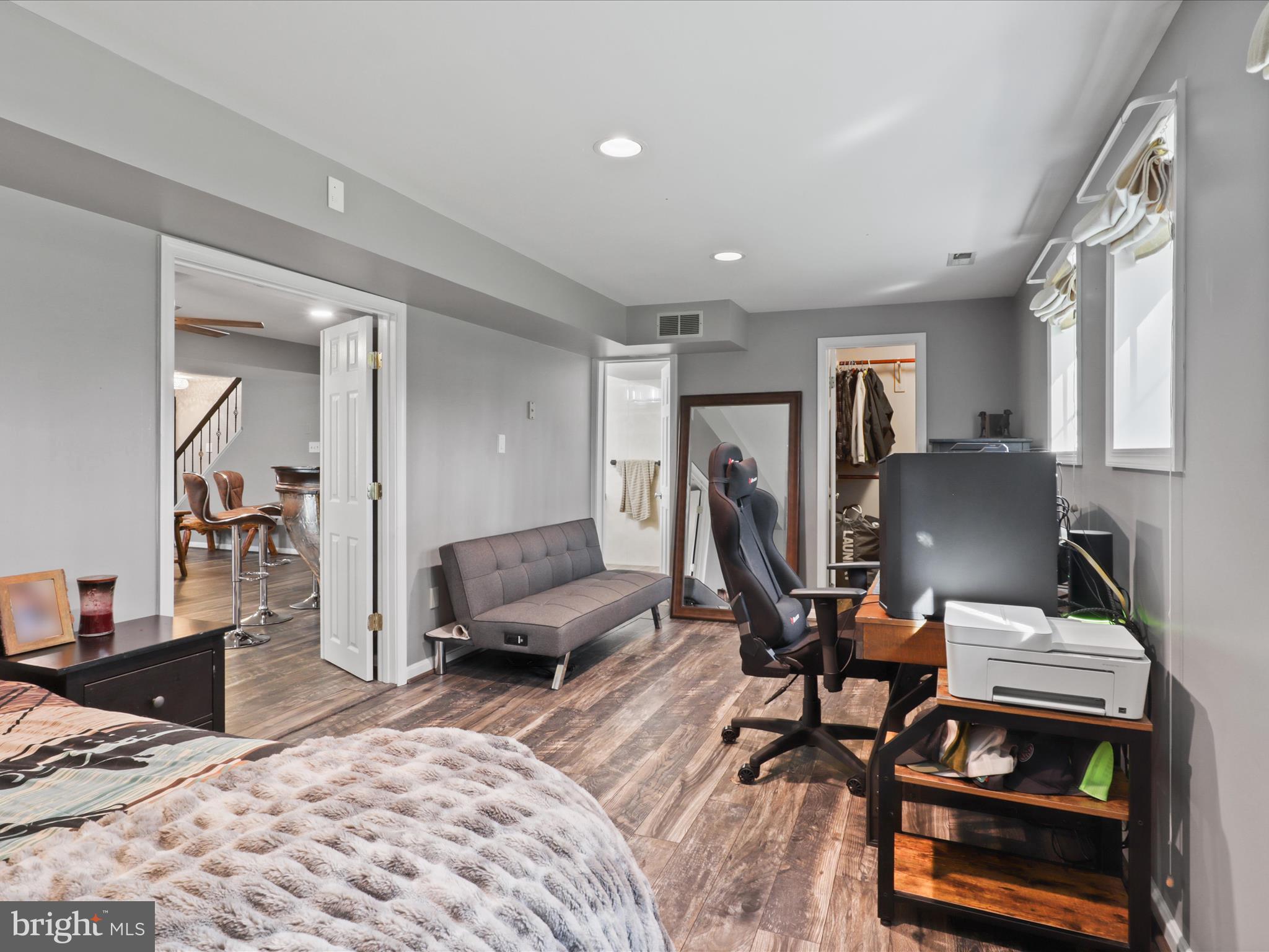 13101 Laurel Glen Rd
