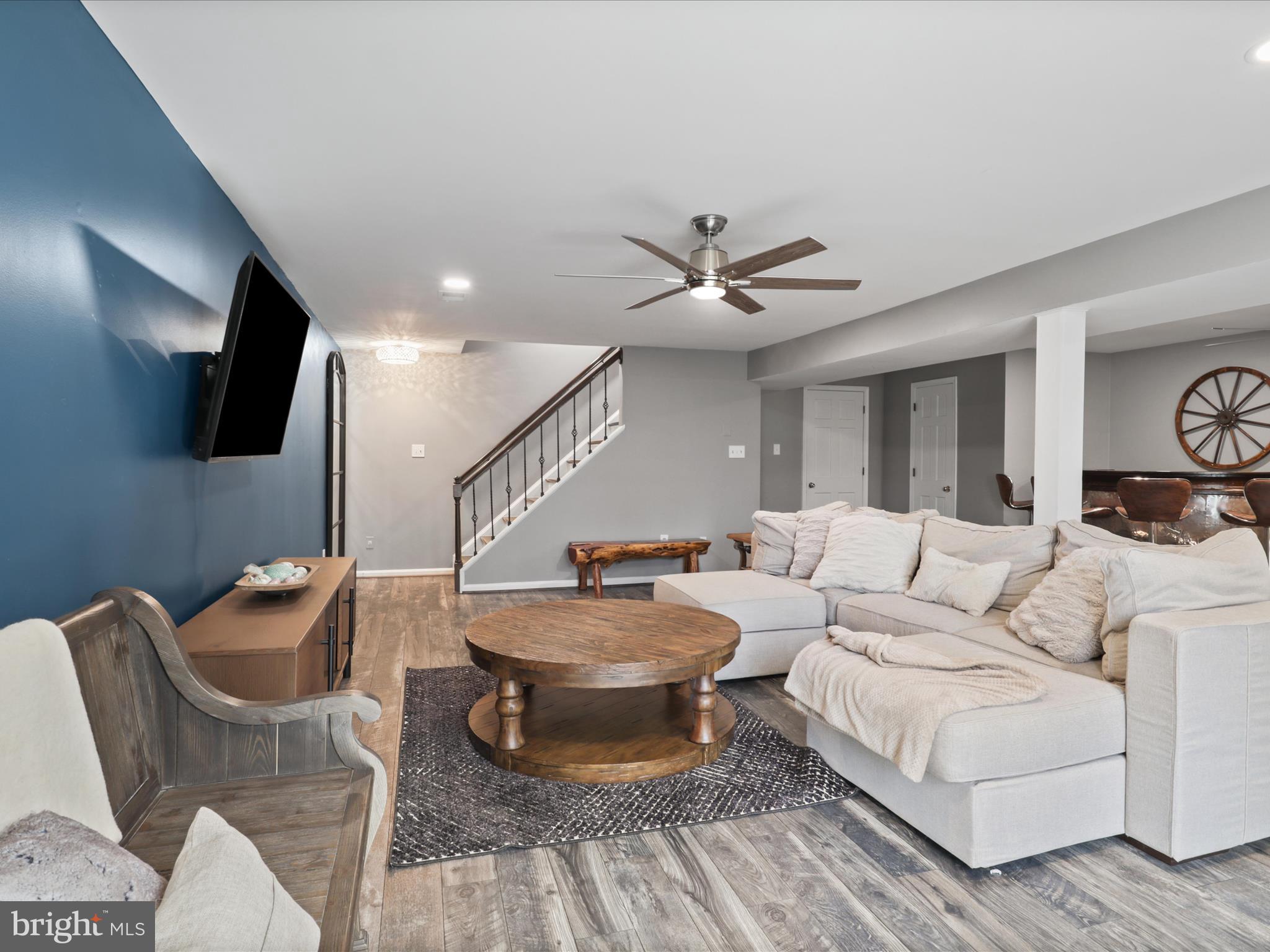 13101 Laurel Glen Rd