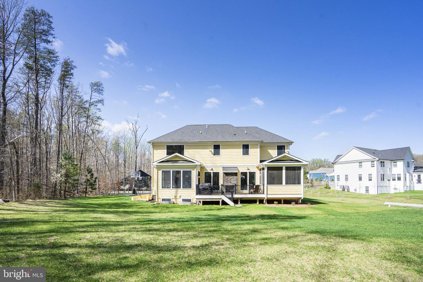 6539 Foxhollow Ln