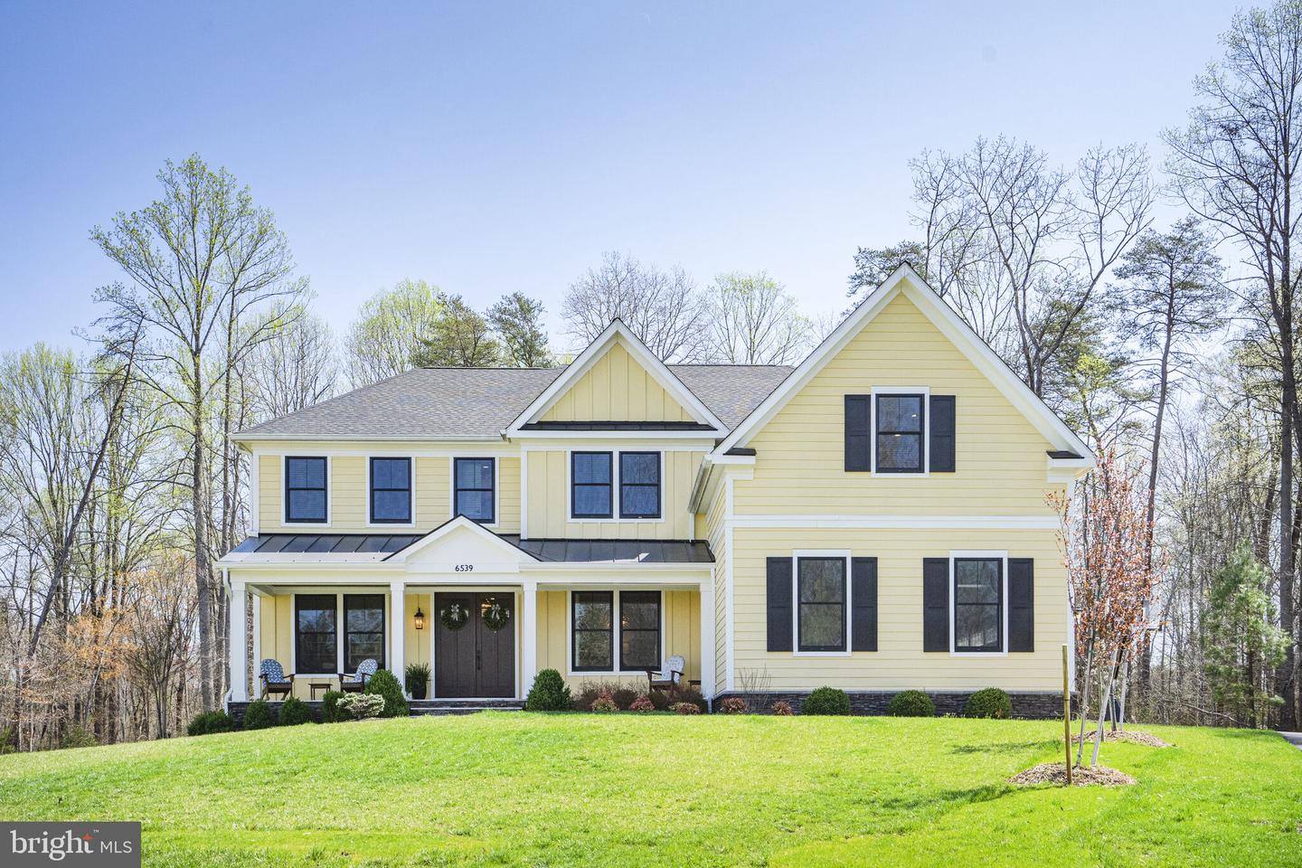 6539 Foxhollow Ln