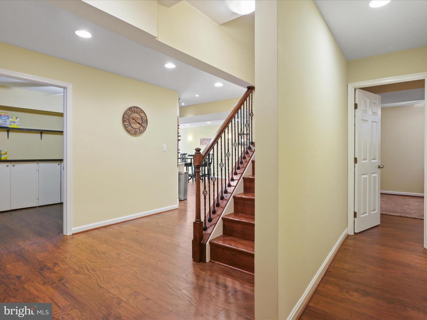 7908 Chardon Ct