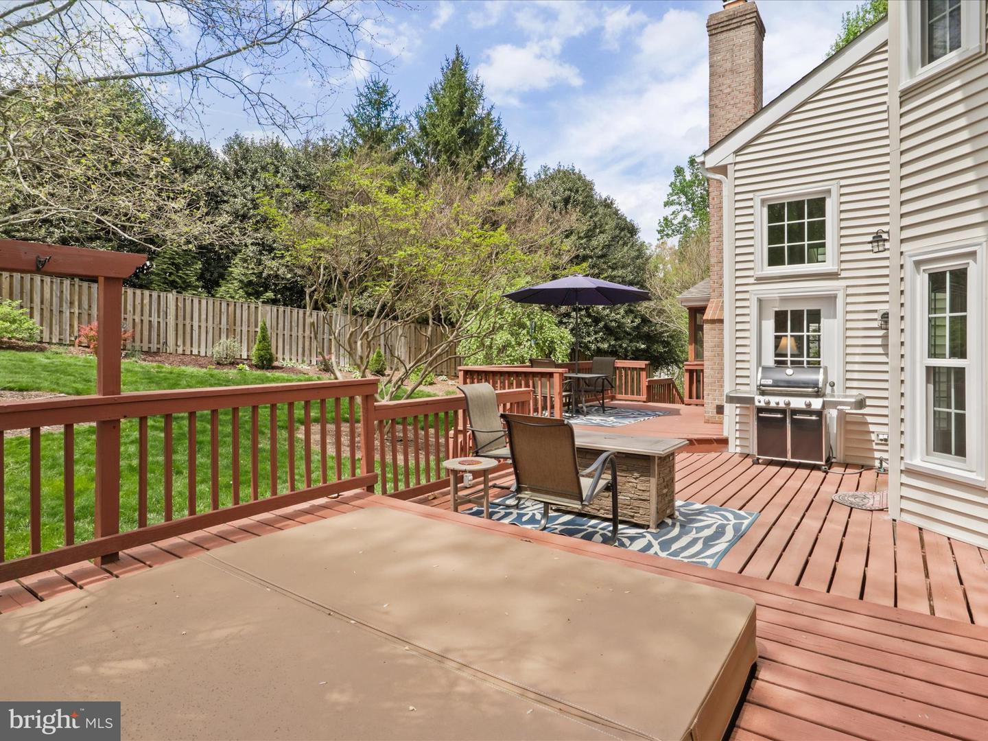 7908 Chardon Ct