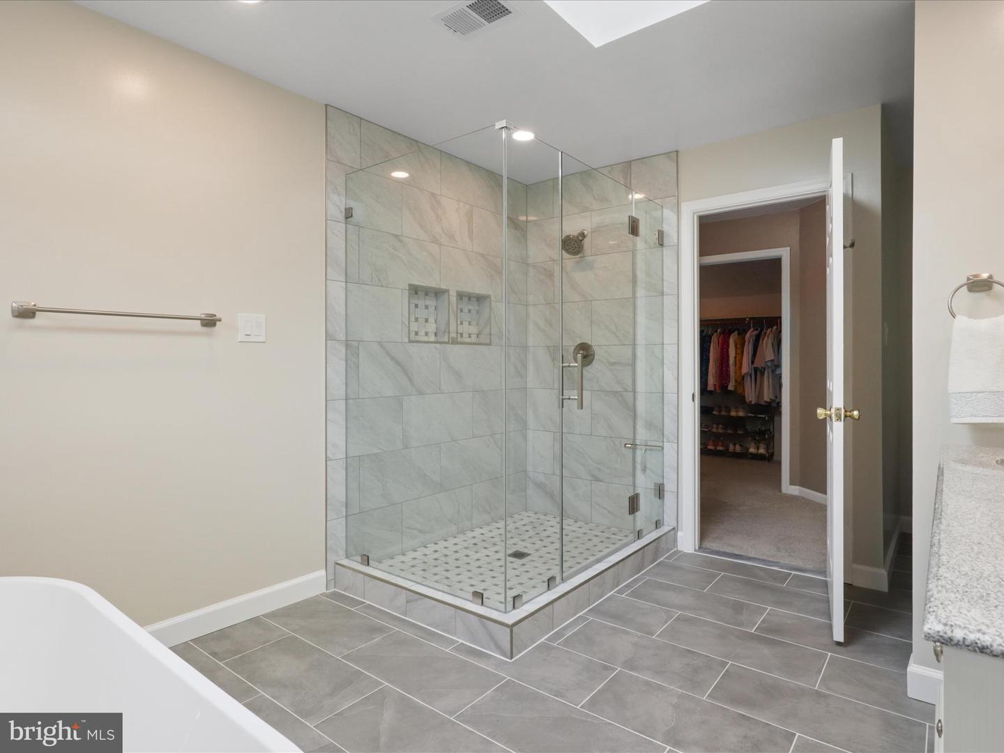 7908 Chardon Ct