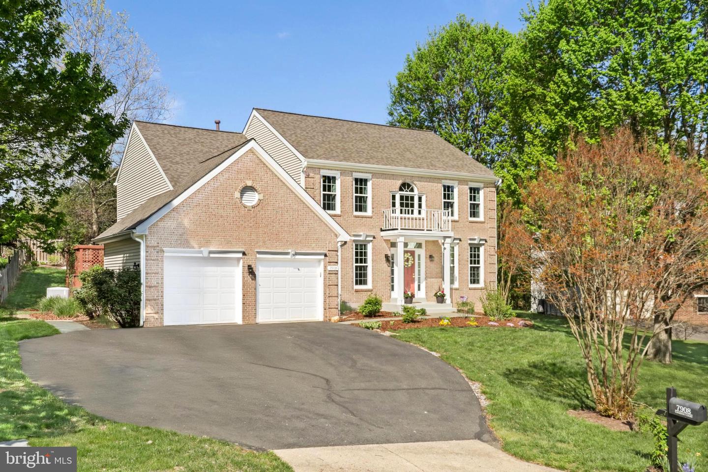7908 Chardon Ct