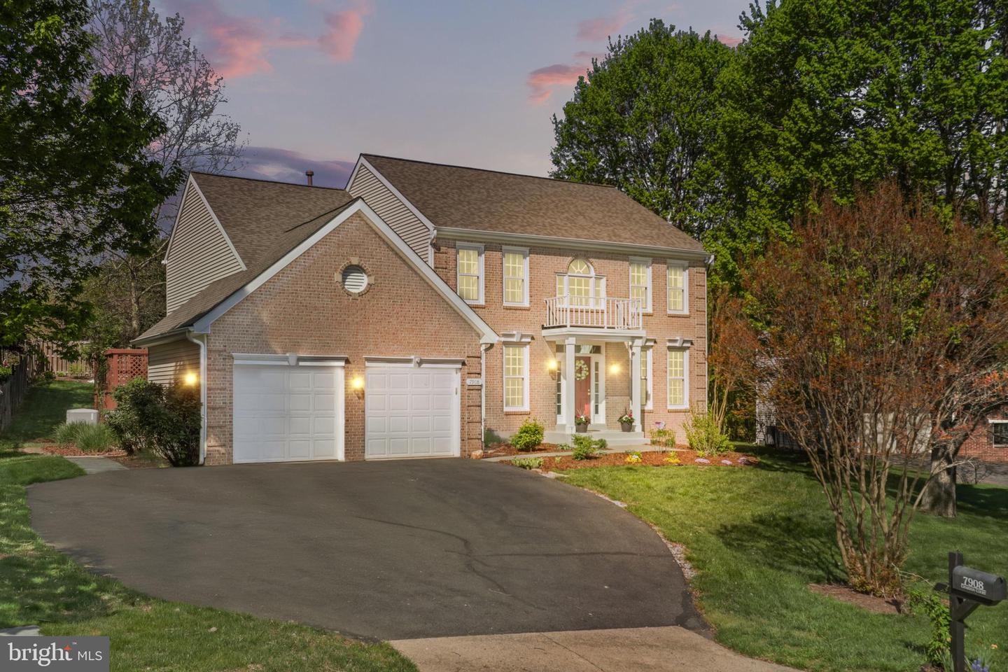7908 Chardon Ct
