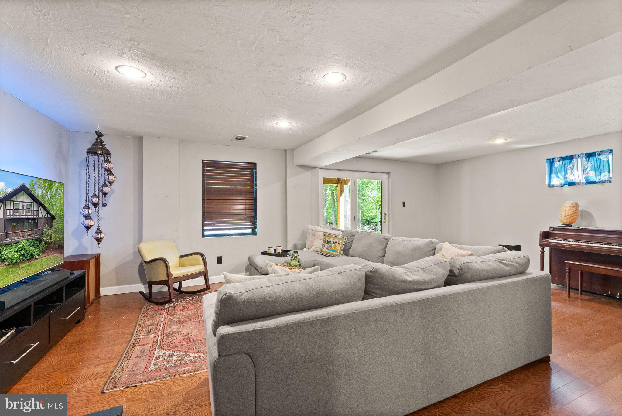 11713 HENDERSON ROAD