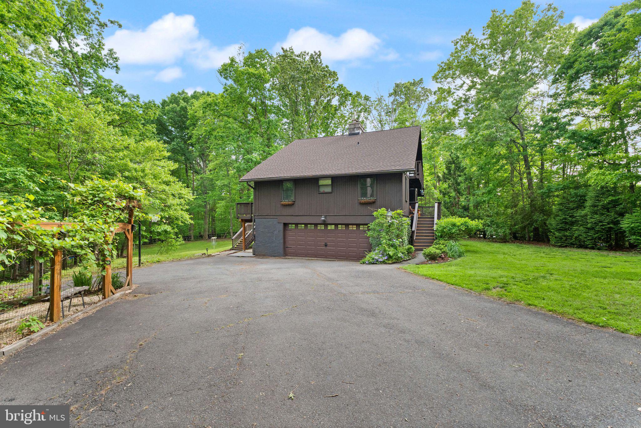 11713 HENDERSON ROAD