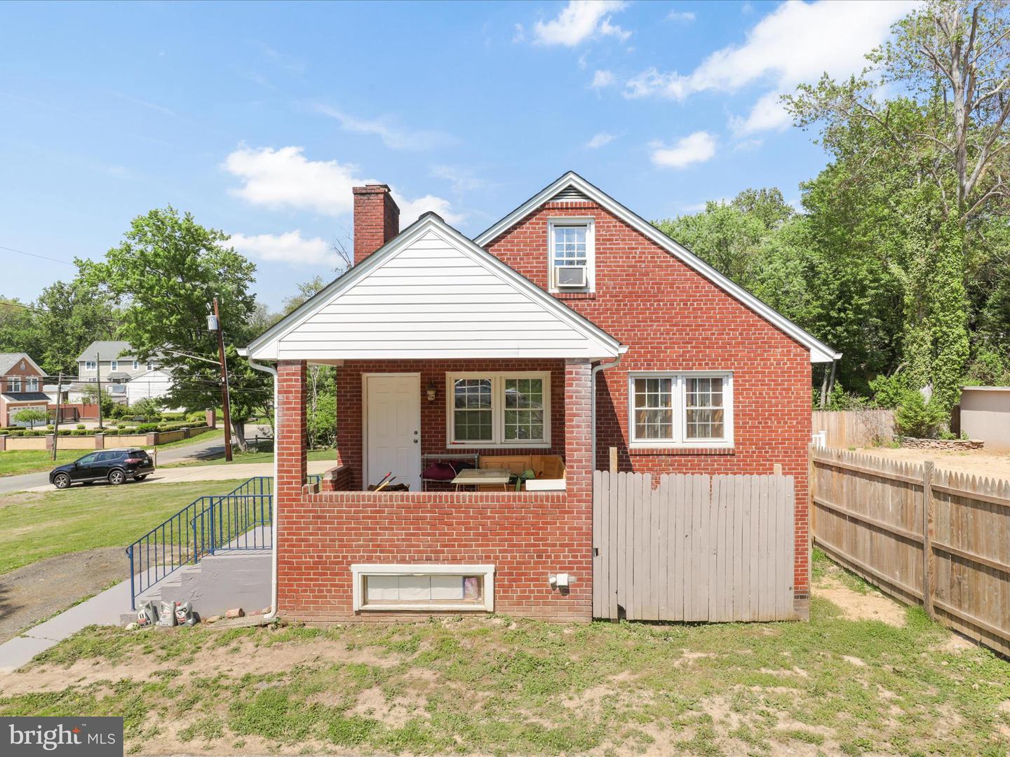 4101 Woodland Rd
