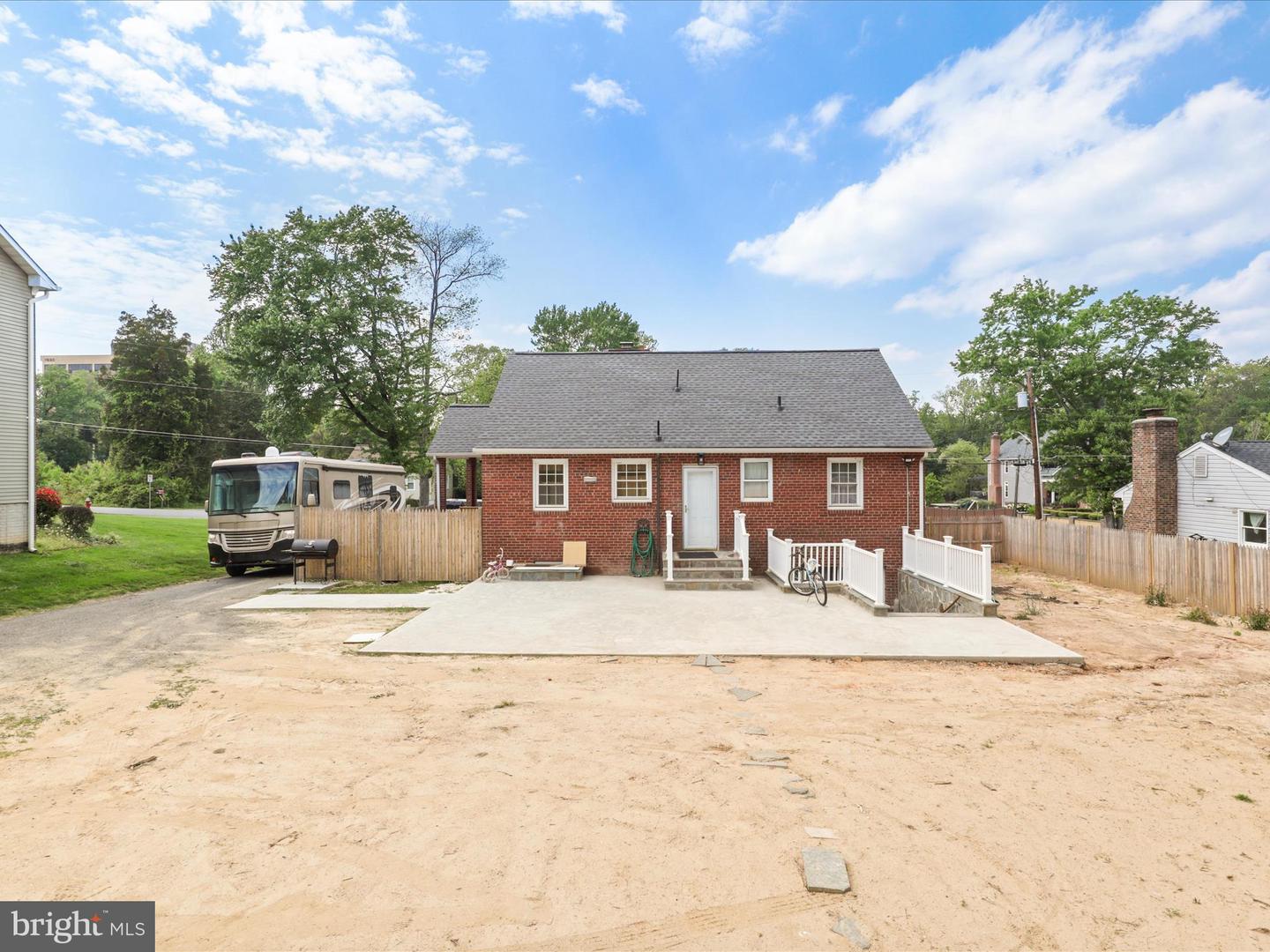 4101 Woodland Rd