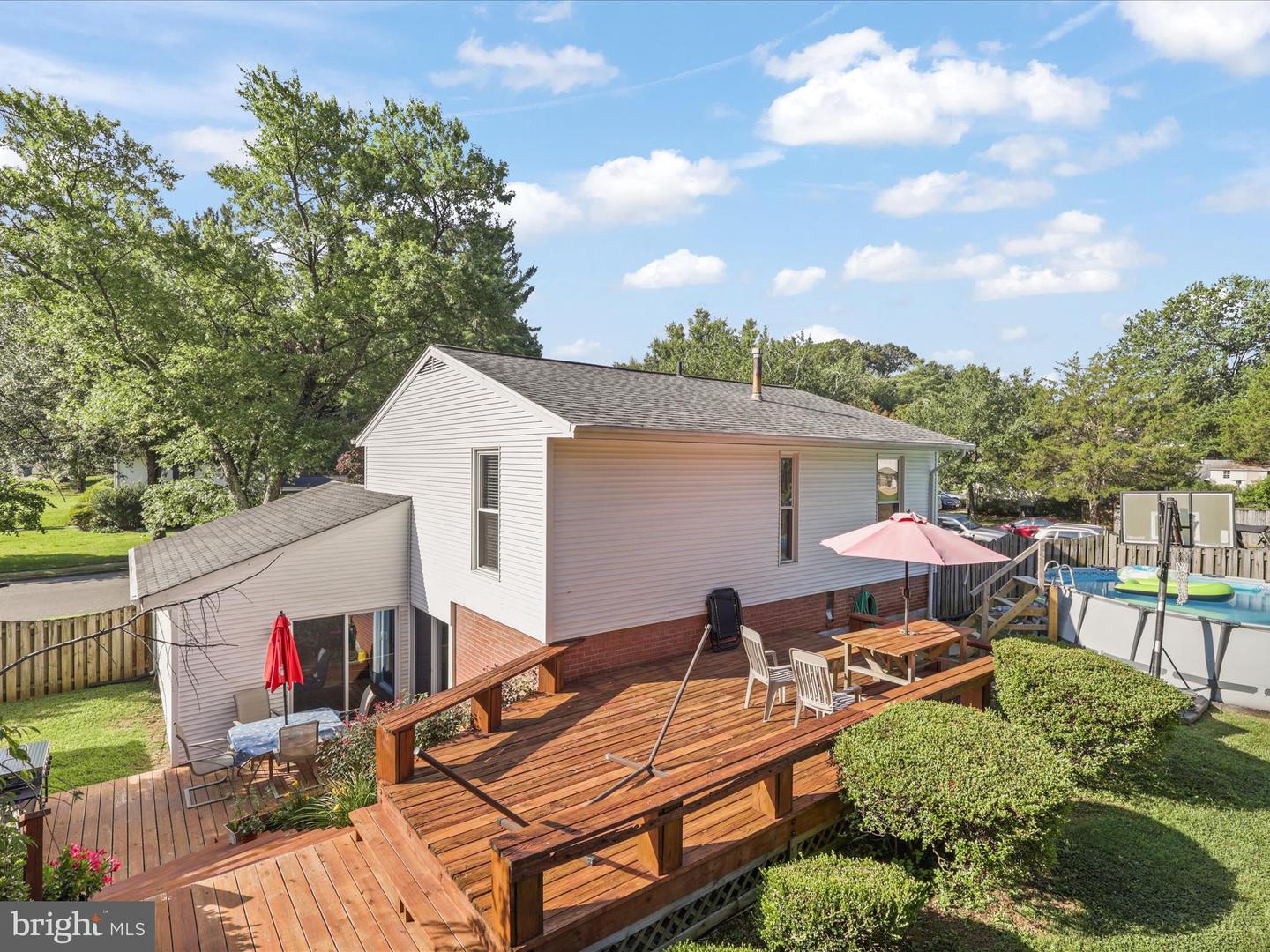 9035 Andromeda Dr